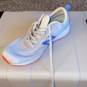 New balance shoe 8W